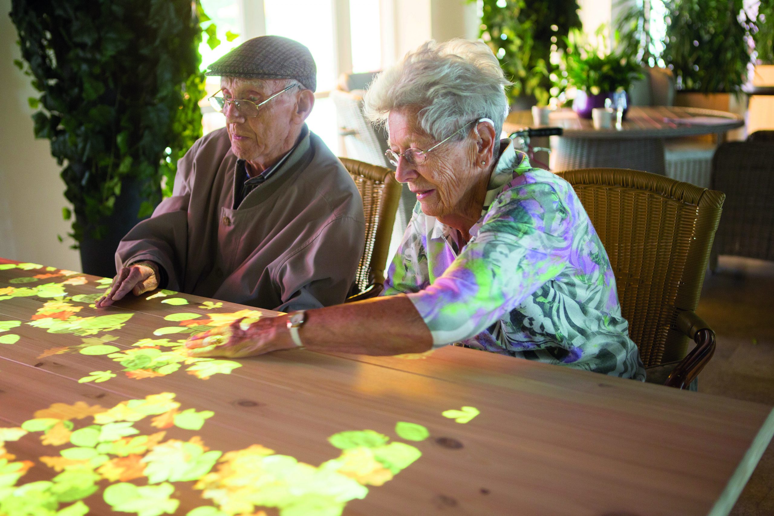 Spelfoto Bladeren Senioren Tovertafel